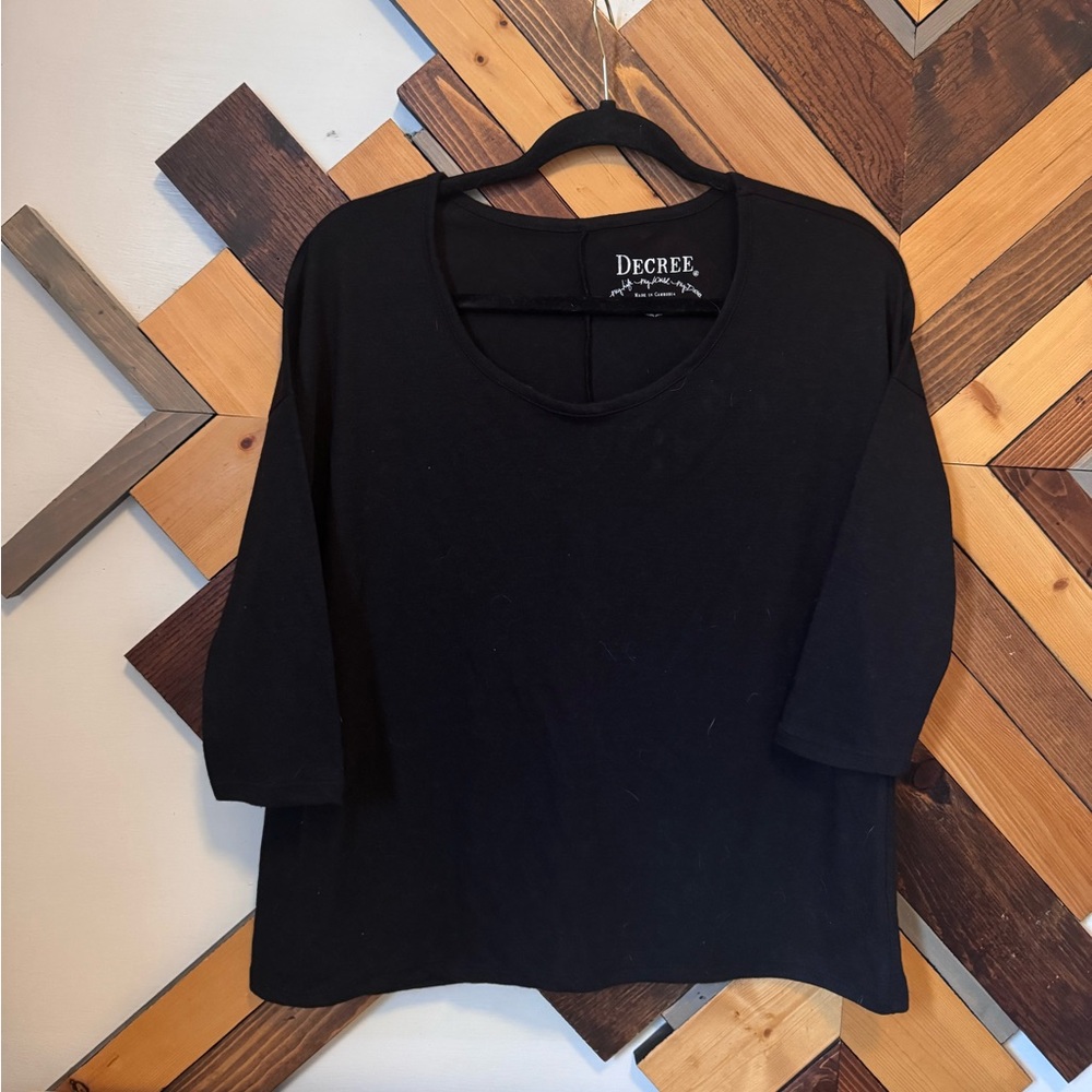 NWT Decree Charcoal Knit Top